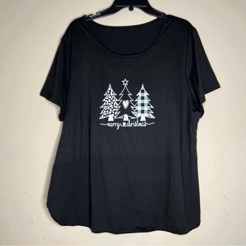 MERRY CHRISTMAS Black Graphic Tee NWOT